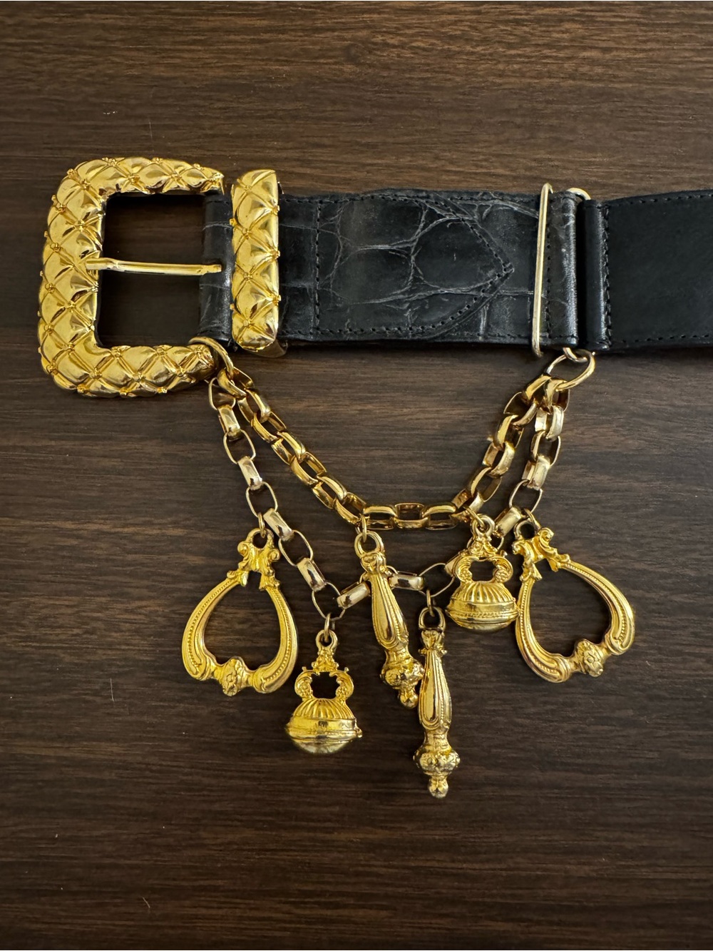 Streets Ahead Black Croc-Embossed Belt with Gold Charm Chain Small Y2K - Picture 5 of 8